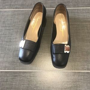 Ferragamo block heel pumps sz 37/ 6- gorgeous!!